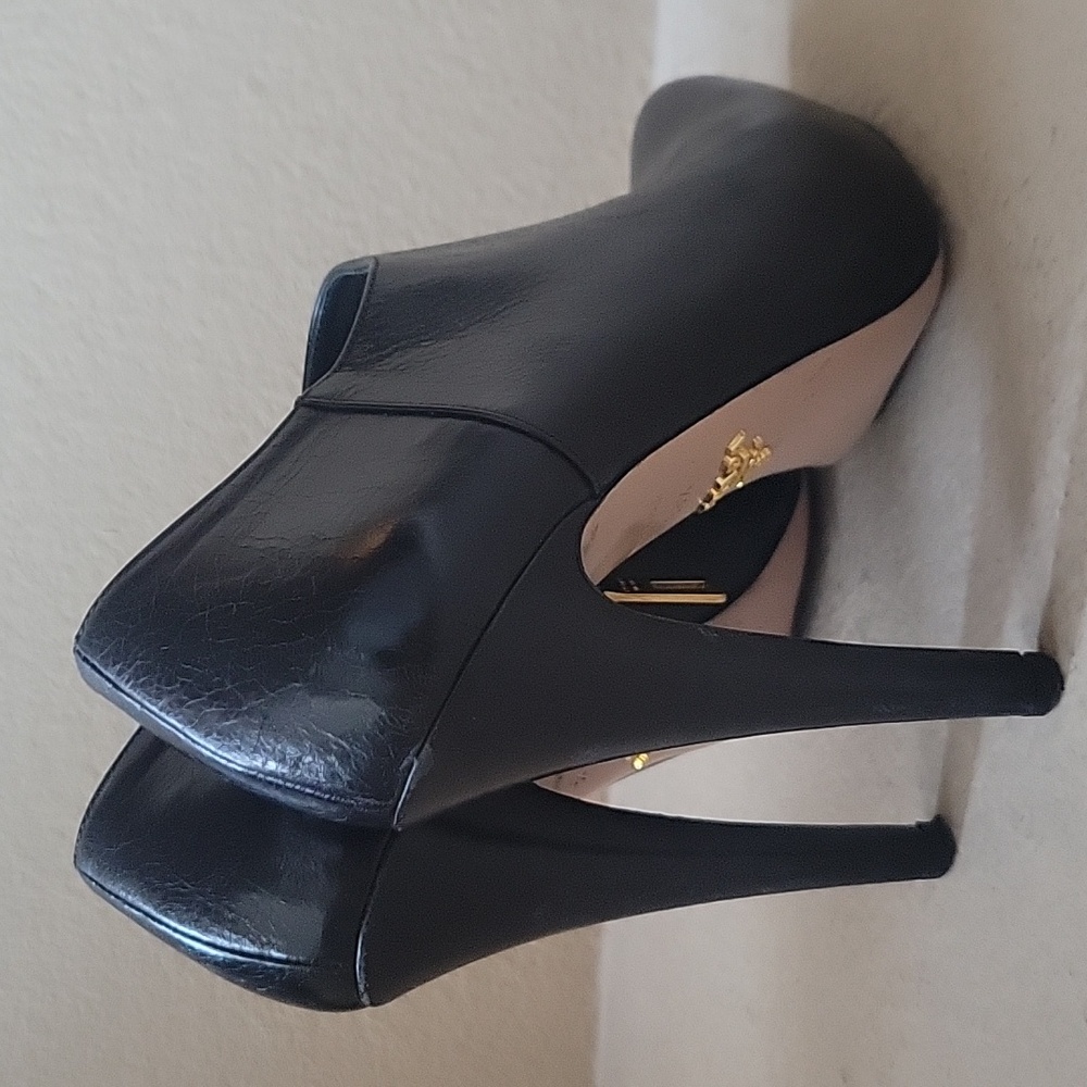 Prada booties - Picture 2 of 7